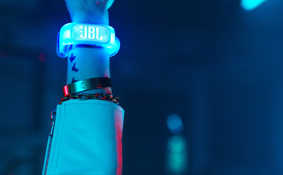 JBL PartyBox 1000 pulsera para gestos en el aire - Image