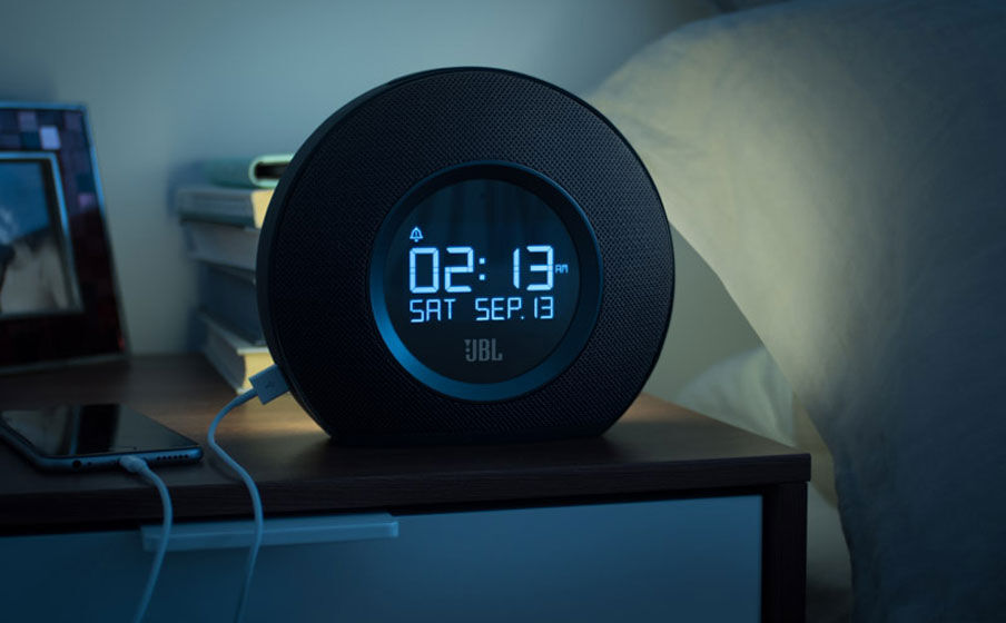 JBL Horizon Radio despertador Bluetooth con carga USB y luz ambiental