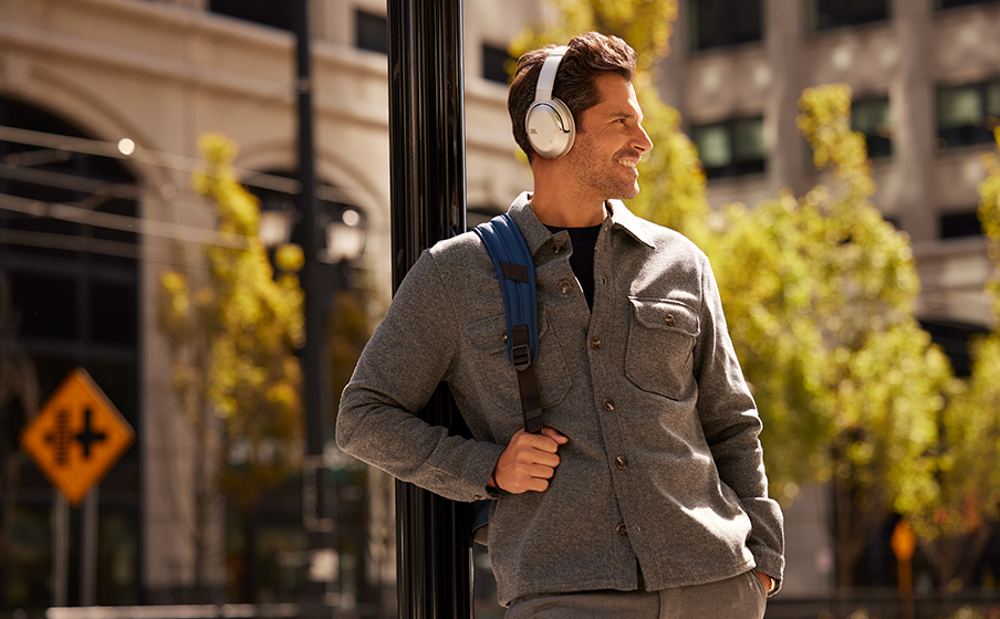 JBL Tour One M2 True Adaptive Noise Cancelling con Smart Ambient - Image
