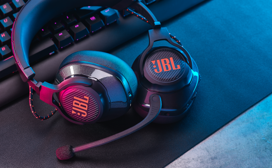 JBL Quantum 610 Wireless Situáte en la atracción del juego con JBL QuantumSOUND Signature - Image