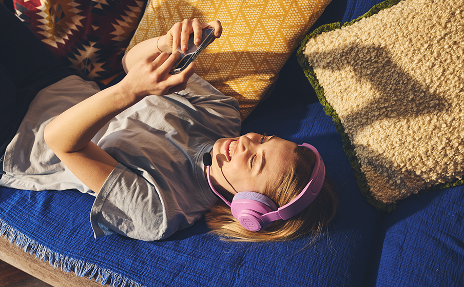 JBL Quantum 360 Wireless Almohadillas de tejido transpirable para sesiones de juego maratonianas - Image