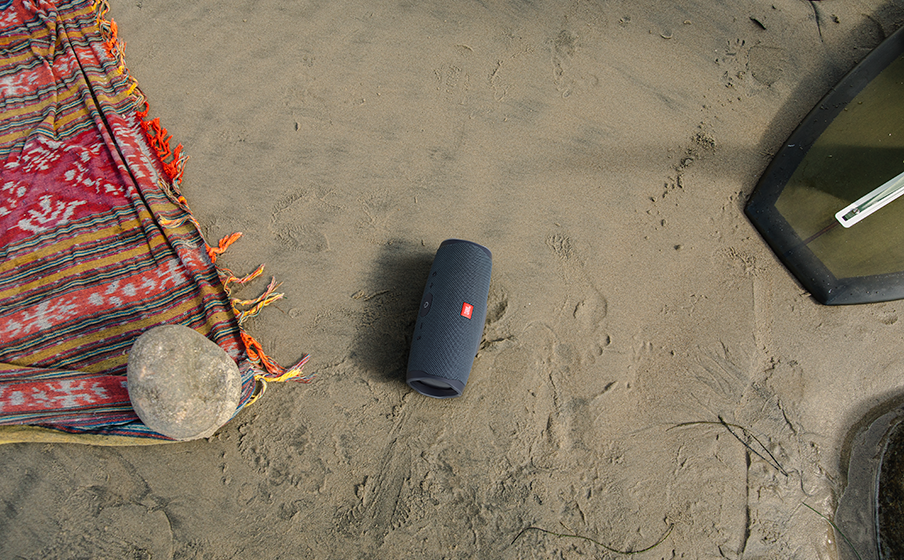 JBL Charge Essential 2 | Altavoz portátil resistente al agua con