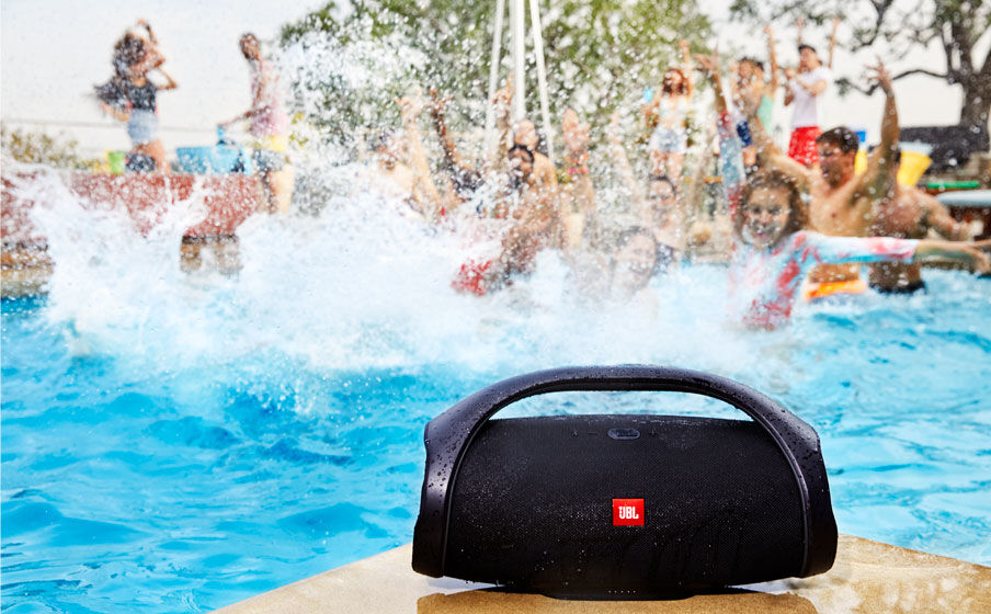 JBL Boombox Resistencia al agua conforme a la norma IPX7 - Image