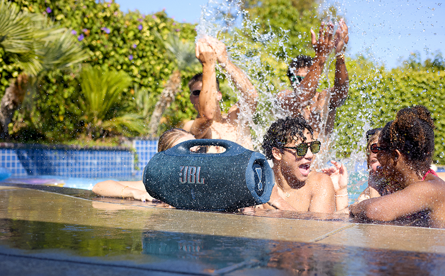 JBL Boombox 4 resistente al agua y polvo IP68