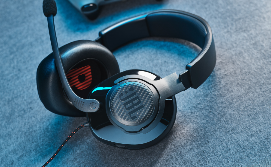 JBL Quantum 200 Juegue con comodidad durante horas gracias al acolchado viscoelástico - Image