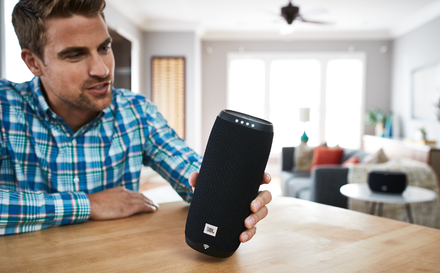 JBL Link 20 Configurarlo es muy fácil gracias a la aplicación Google Home para iOS y Android (configuración y uso sencillos) - Image