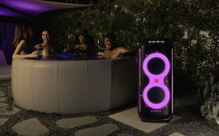 JBL Partybox 710 | Altavoz para fiestas con potente sonido de W RMS, luces incorporadas y diseño prueba de salpicaduras.