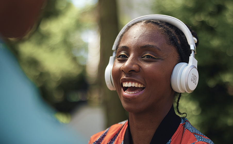 JBL Live 670NC Bluetooth 5.3 compatible con audio LE (*) - Image