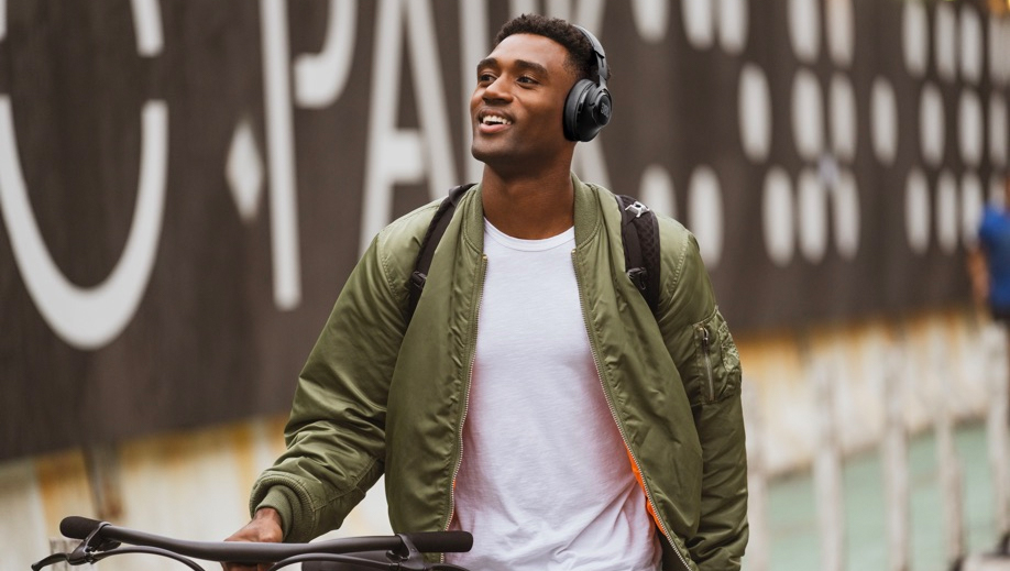 Want to buy headphones or earphones/earbuds? Find out what suits you best